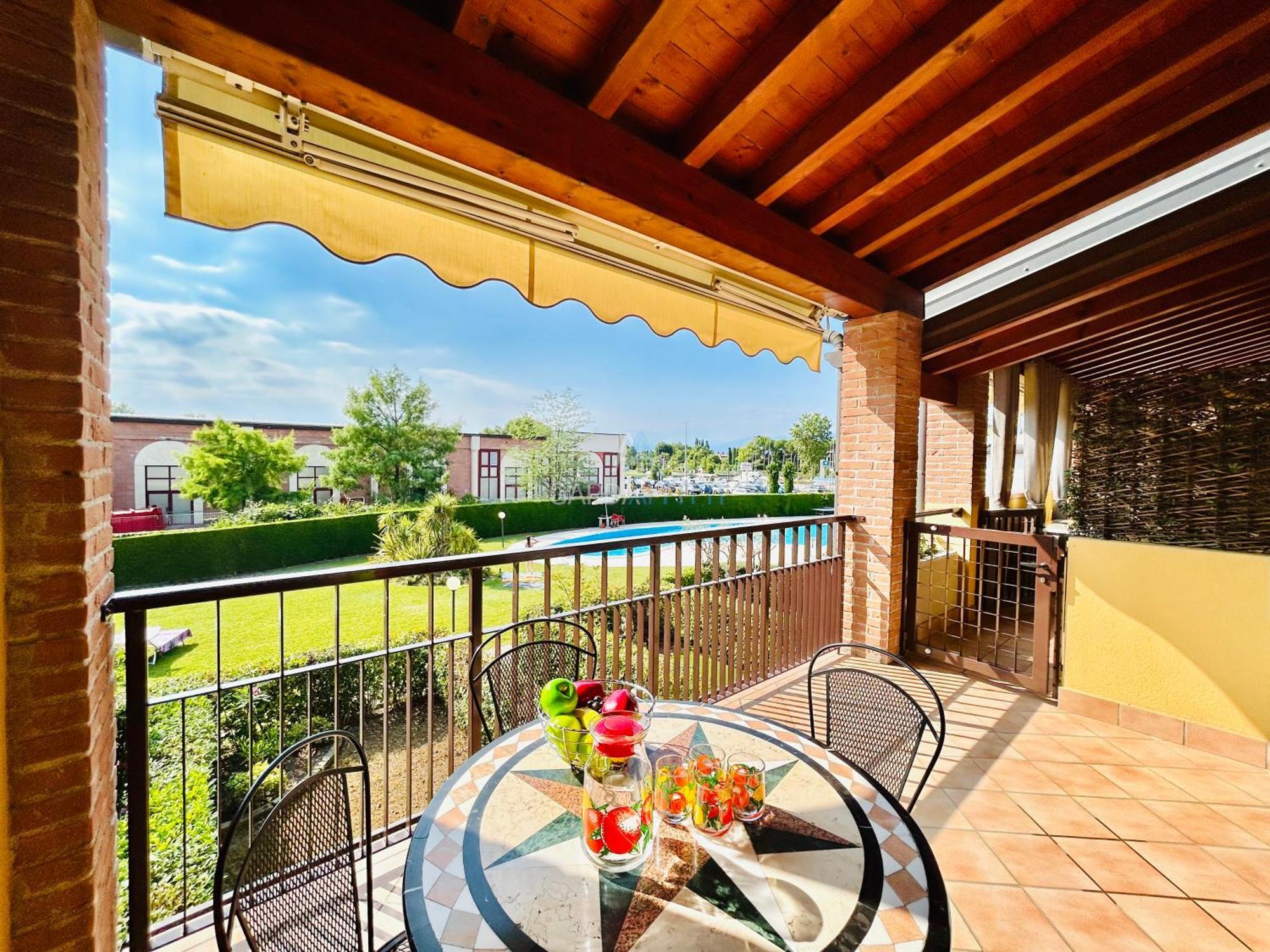Artemide Apartment - A Soli 150M Dal Lago Di Garda Sirmione Exterior photo