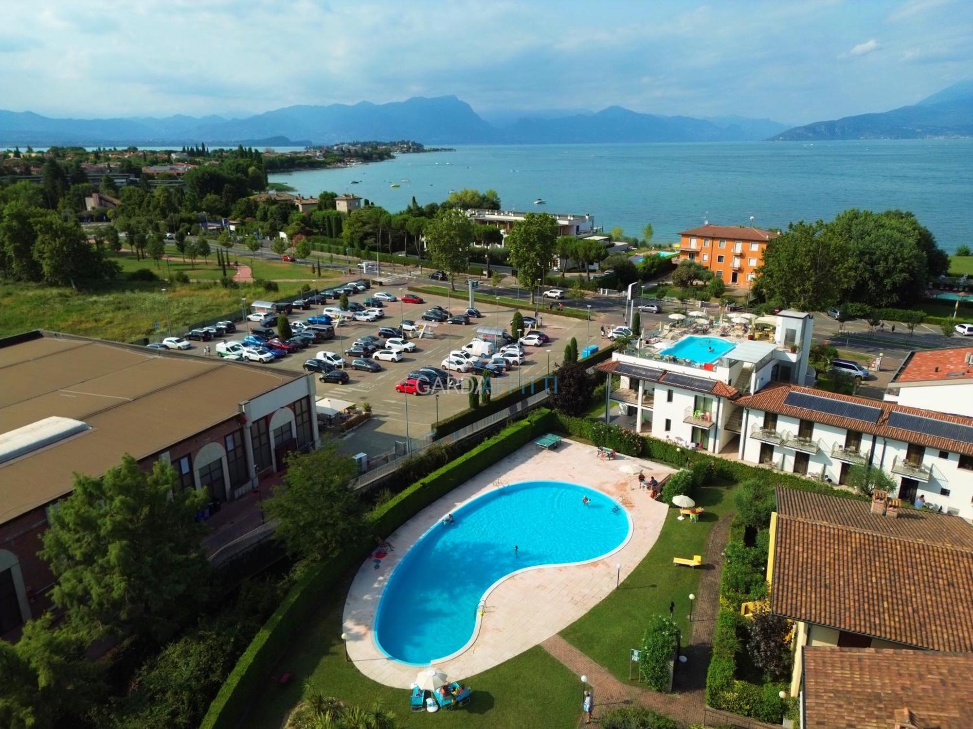 Artemide Apartment - A Soli 150M Dal Lago Di Garda Sirmione Exterior photo